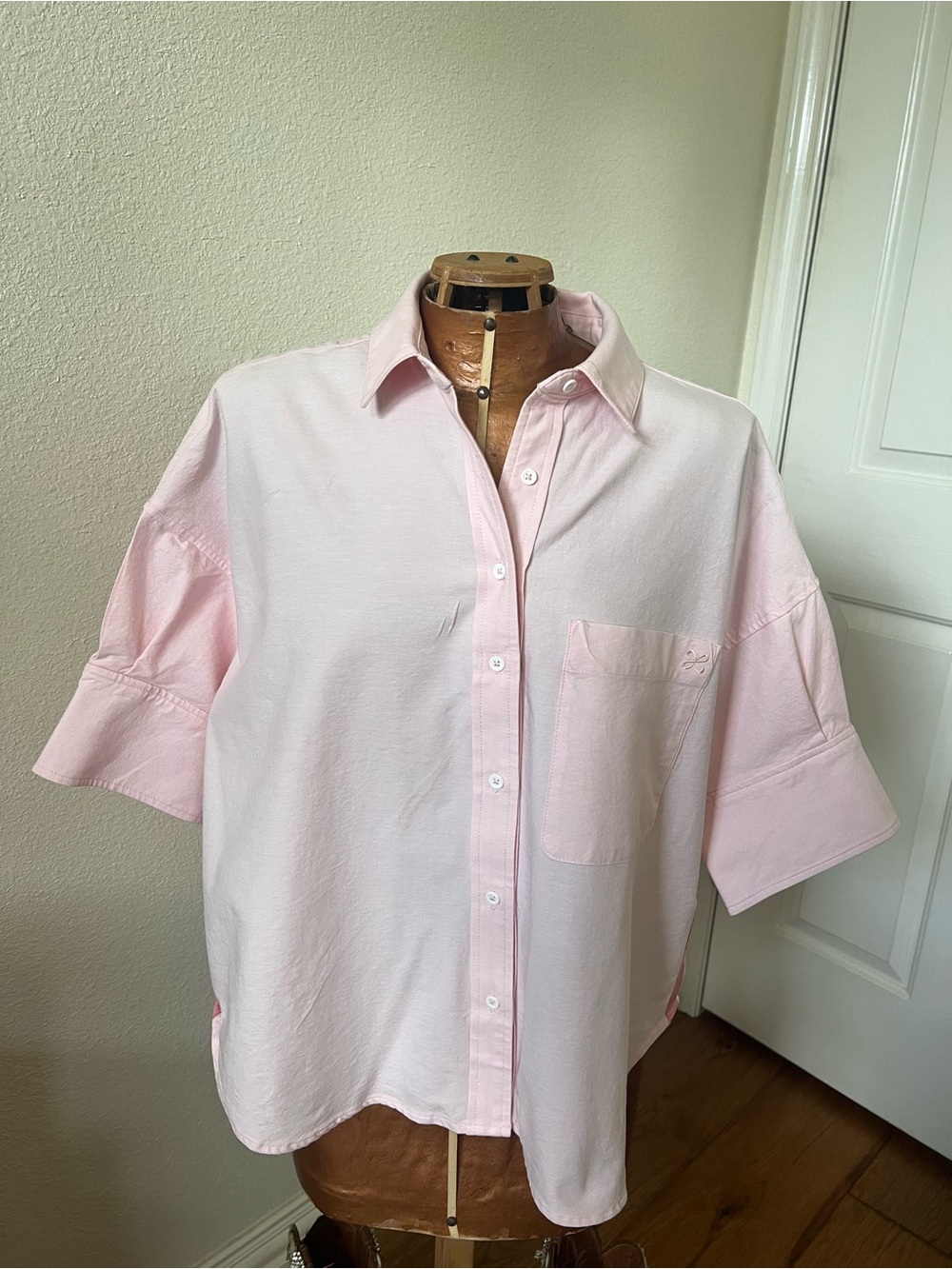 Maeve Light Pink Short Sleeve Button-Down Shirt with Chest Pocket